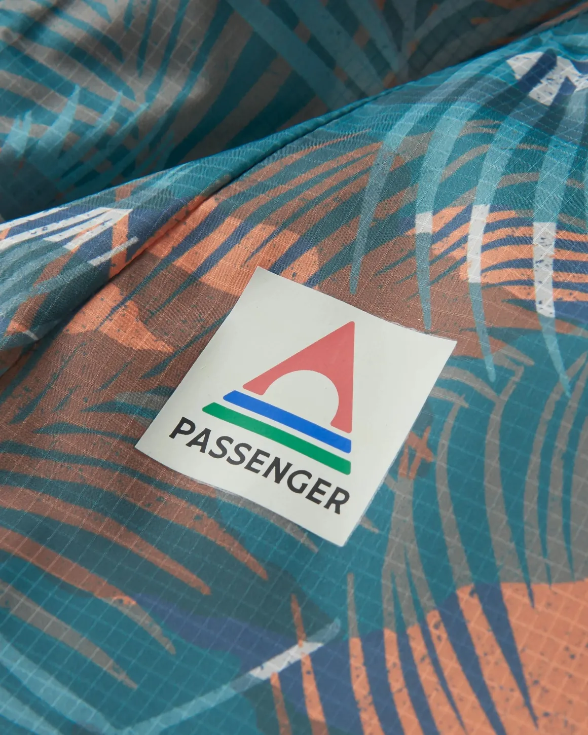 Anorak coupe-vent recyclé Viento - Palm Camo Deep Sea