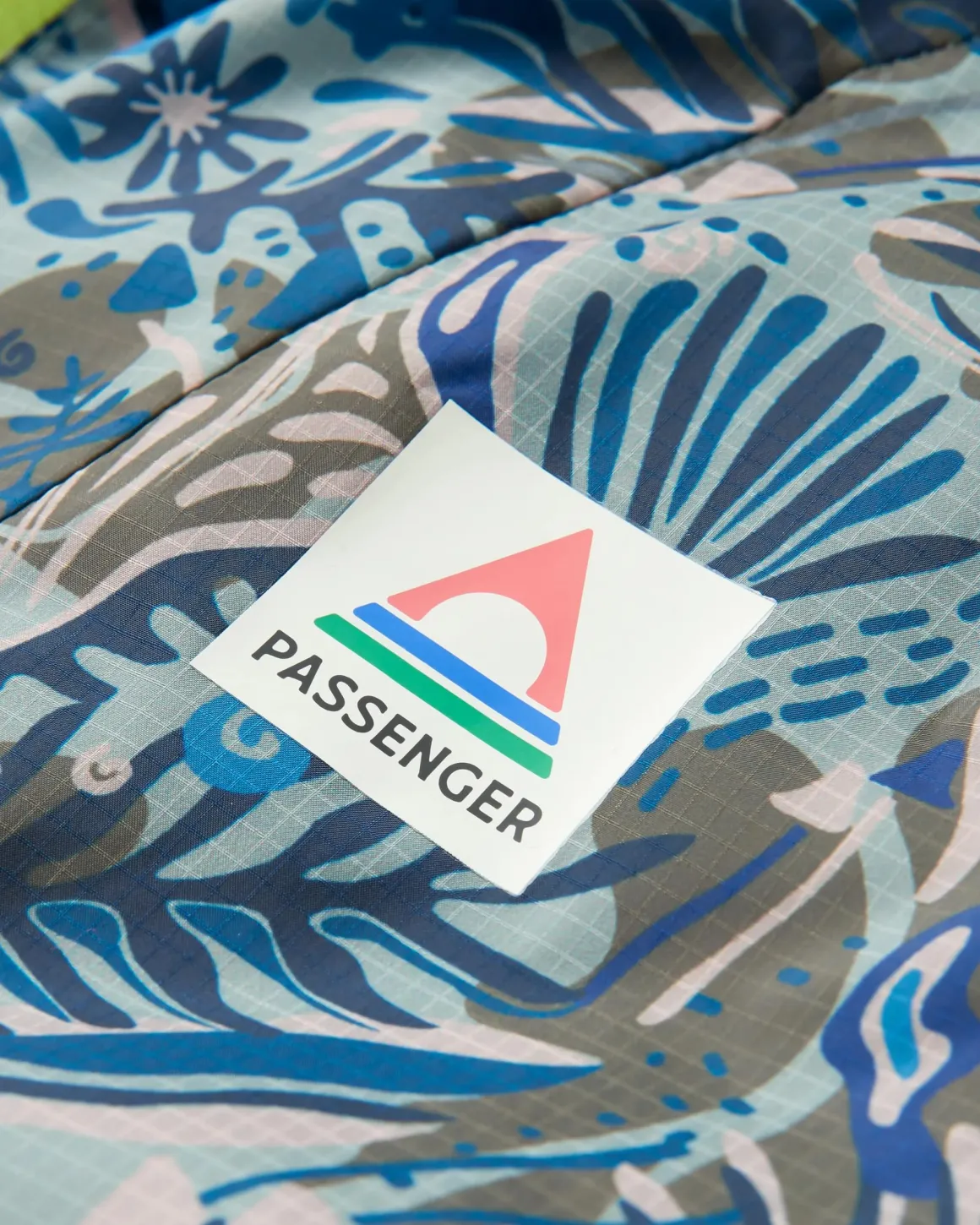 Anorak coupe-vent recyclé Viento - Abstract Seaweed Pistachio