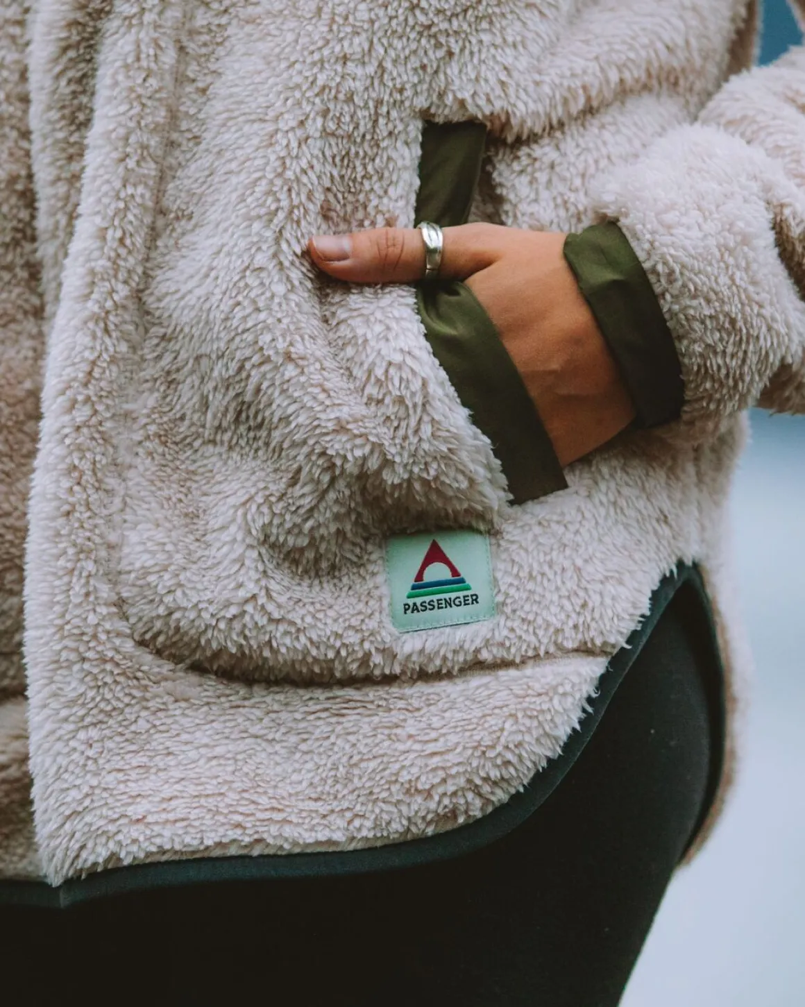 Beaumont Sherpa Recyclé à Capuche en Polaire - Blanc Vintage