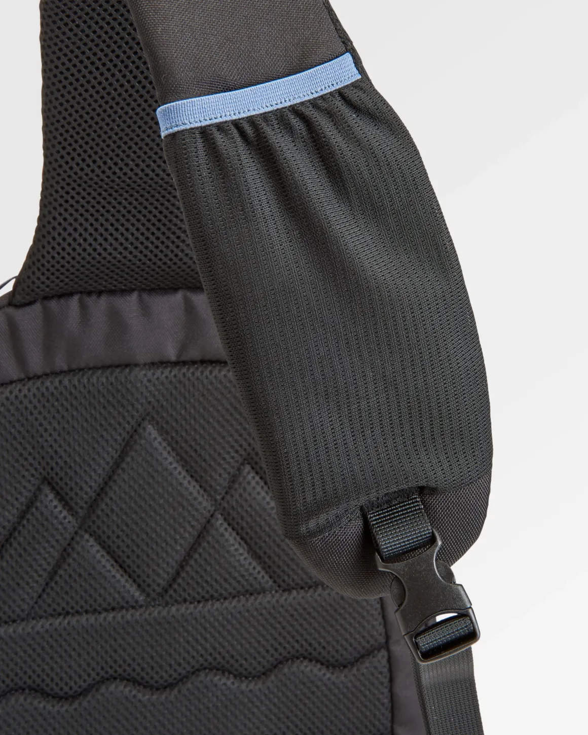 Boondocker Recycled Sling 8L - Noir