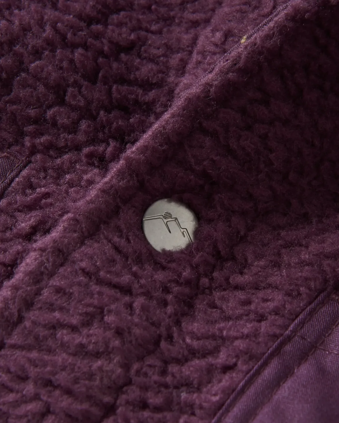 Chemise surdimensionnée en sherpa recyclé Rappel - Prune profonde