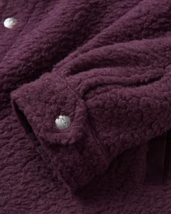 Chemise surdimensionnée en sherpa recyclé Rappel - Prune profonde