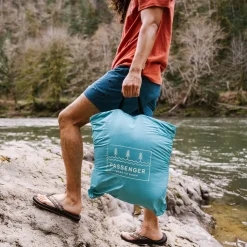 Couverture Sherpa Recyclée Nomadic - Imprimé Noir 'Nowhere Bound'