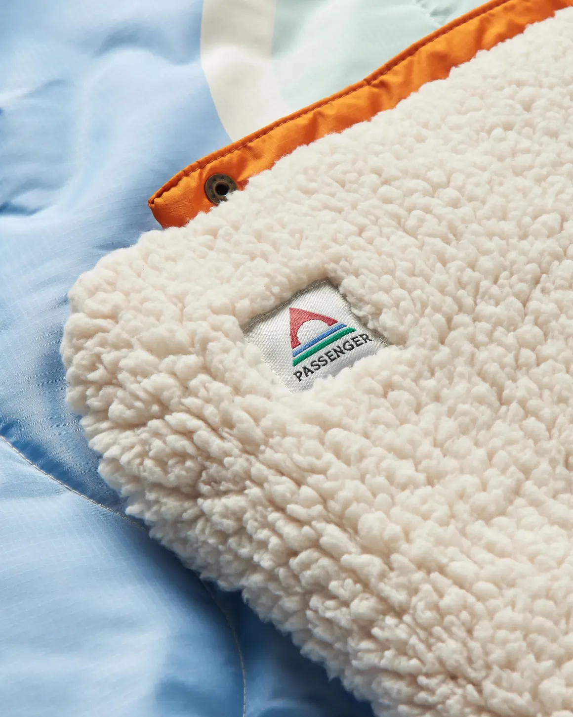Couverture Sherpa Recyclée de Cabine - Bleuet