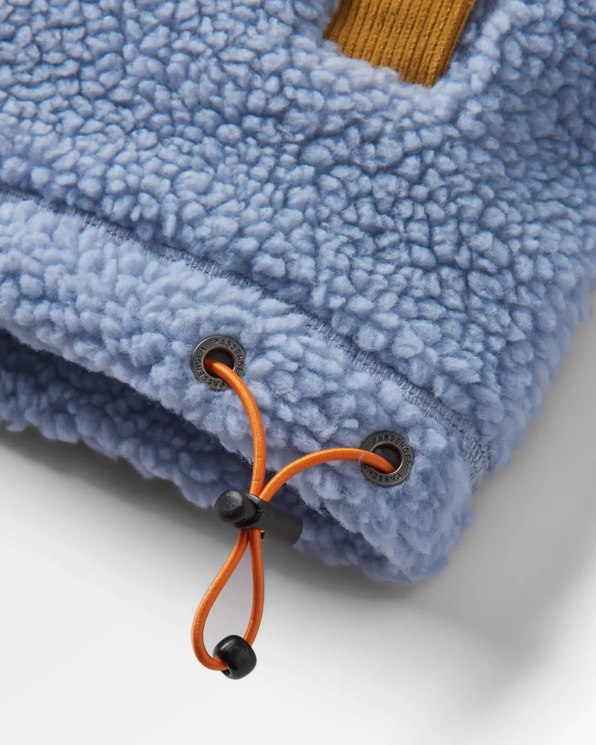 Créer une polaire sherpa à poils longs recyclée - Blue Fog