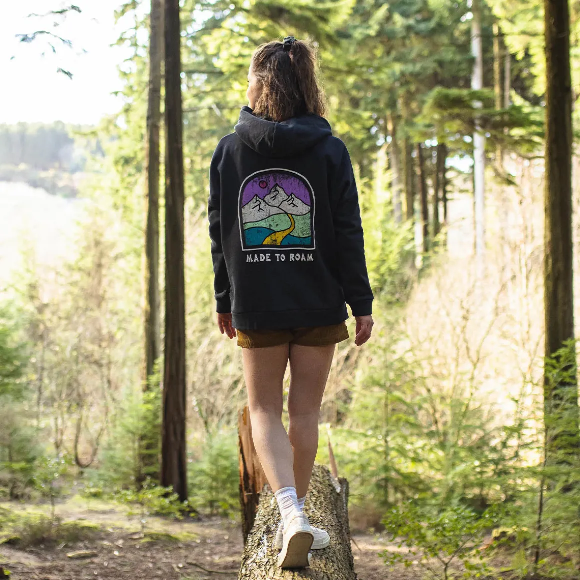 Hoodie en coton recyclé Friday Collective - Noir