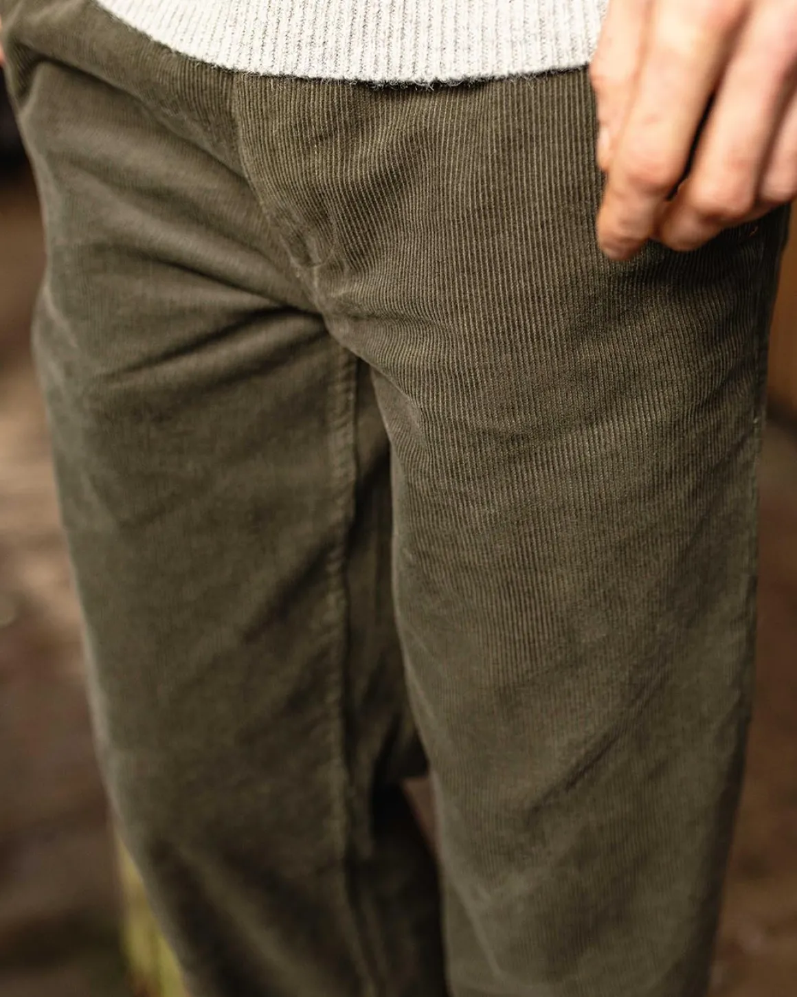 Pantalon Aventurier en Velours Côtelé - Olive Poussiéreux