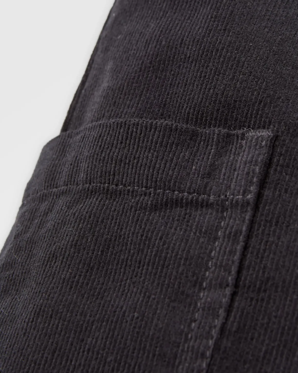 Pantalon en velours côtelé bio raccourci Someday - Noir