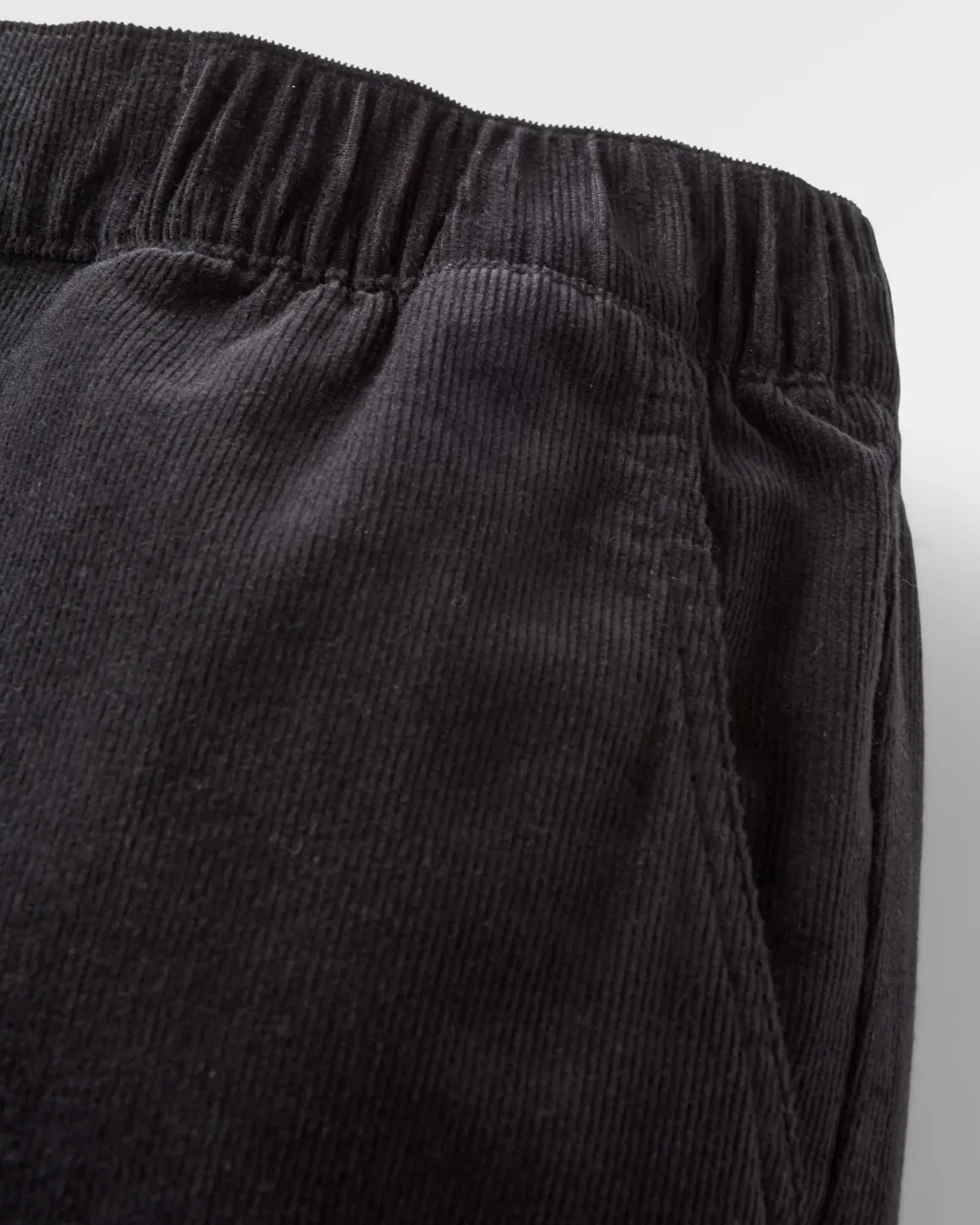 Pantalon en velours côtelé bio raccourci Someday - Noir