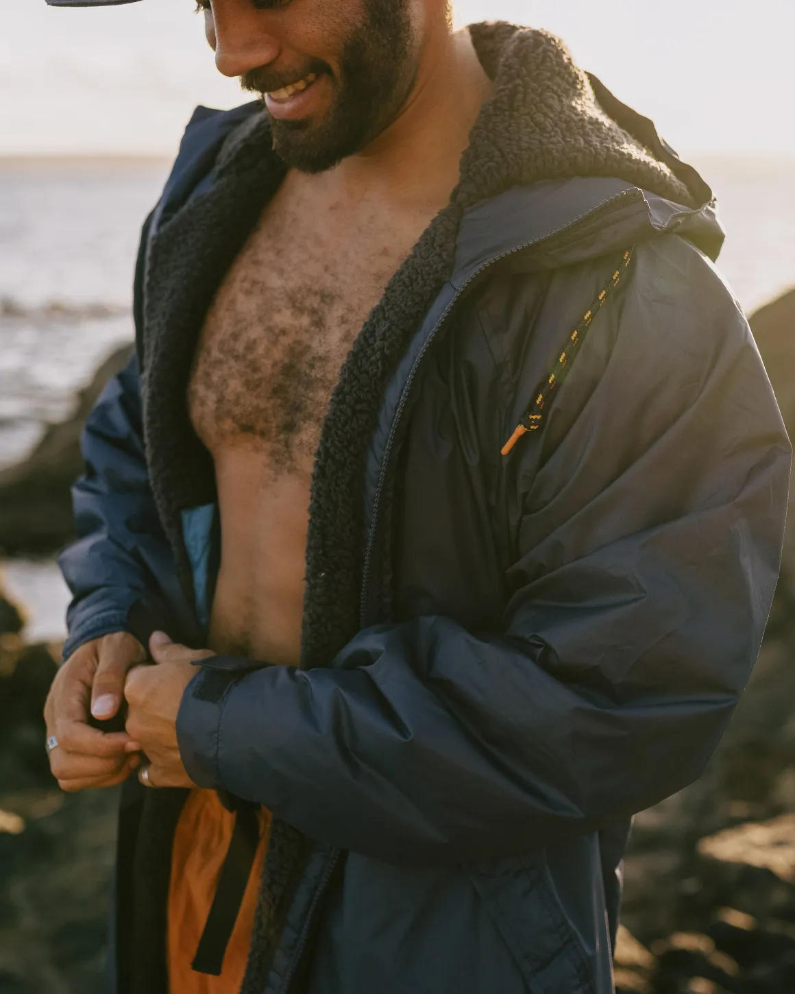 Poncho de surf doublé en sherpa recyclé Waves - Rich Navy