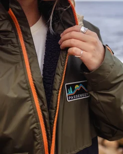 Poncho de surf doublé en sherpa recyclé - Noir/ Kaki