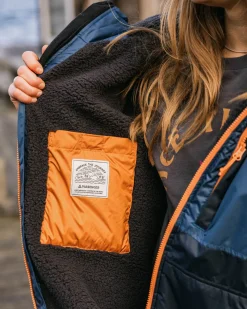 Poncho de surf recyclé avec doublure en sherpa Waves - Denim Foncé/ Bleu Marine Profond