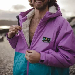 Poncho de surf recyclé doublé en sherpa - Vert Viridian/Orchidée