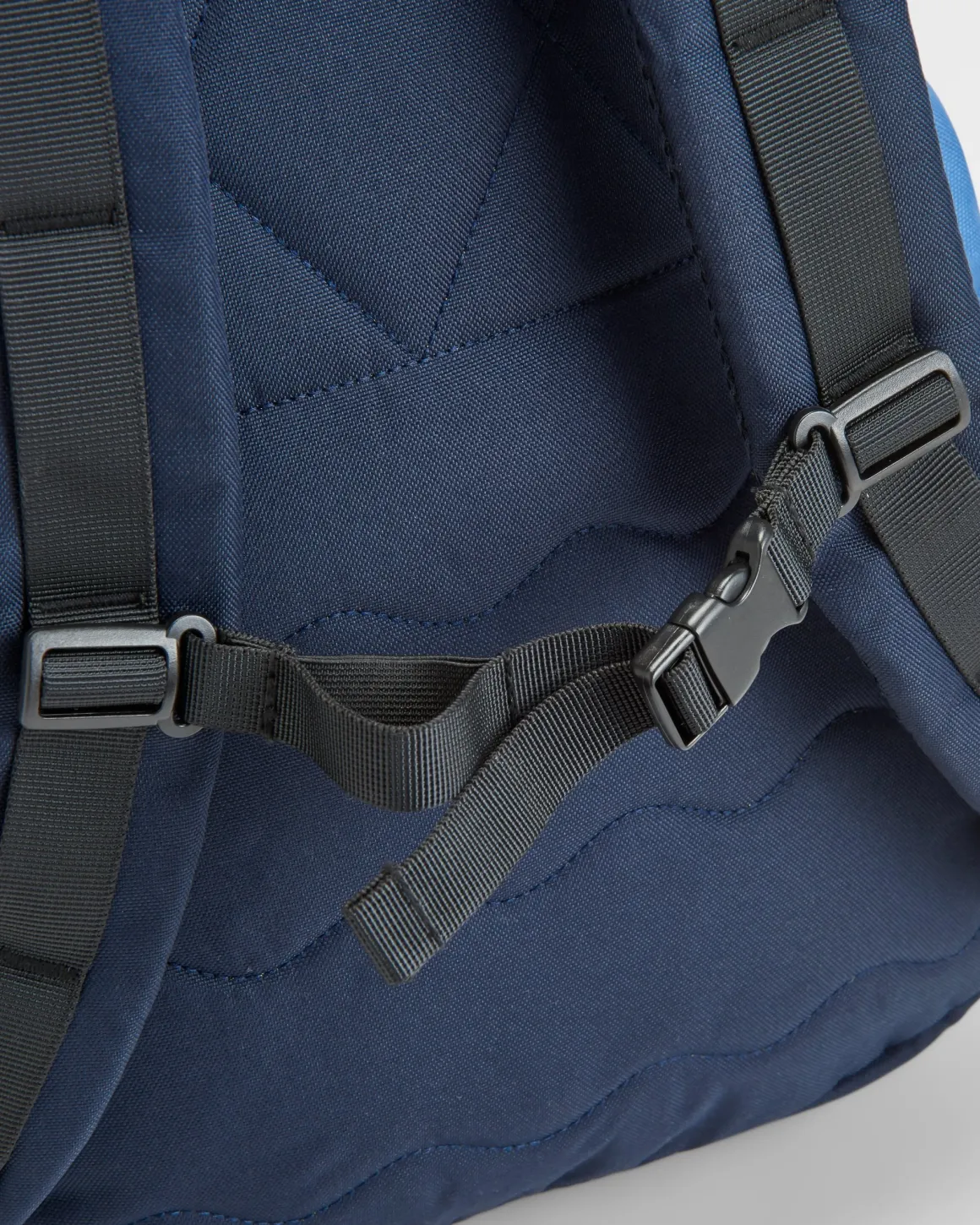 Sac à dos recyclé Boondocker 26L - Miel/Denim foncé/Bleu marine riche