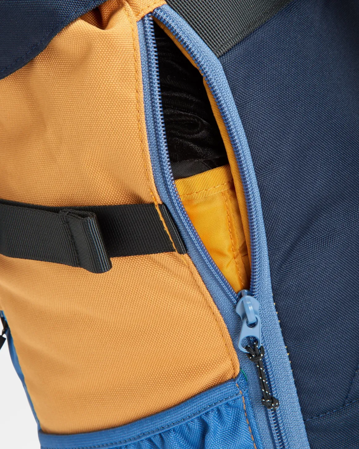 Sac à dos recyclé Boondocker 26L - Miel/Denim foncé/Bleu marine riche