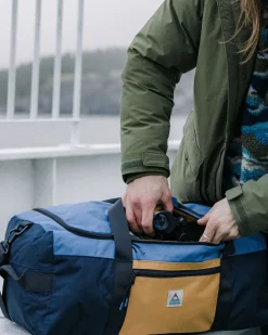 Sac de sport recyclé Boondocker - Miel/Denim foncé/Bleu marine riche