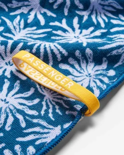 Serviette de voyage recyclée à séchage rapide - Seaweed Blue Steel