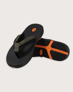 Tongs Downriver - Kaki