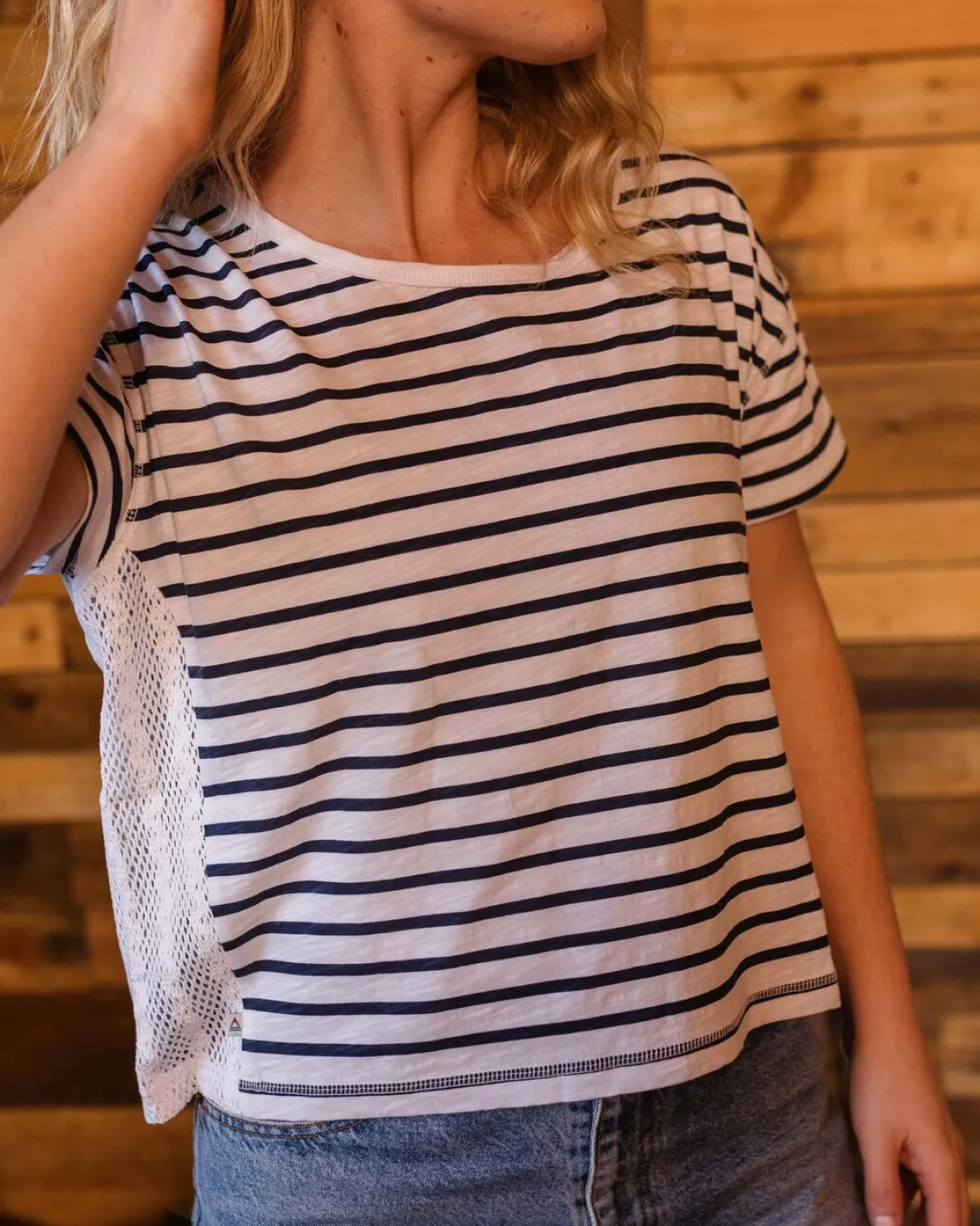 T-shirt à Rayures Marine avec Bordure au Crochet en Coton Recyclé Magnolia