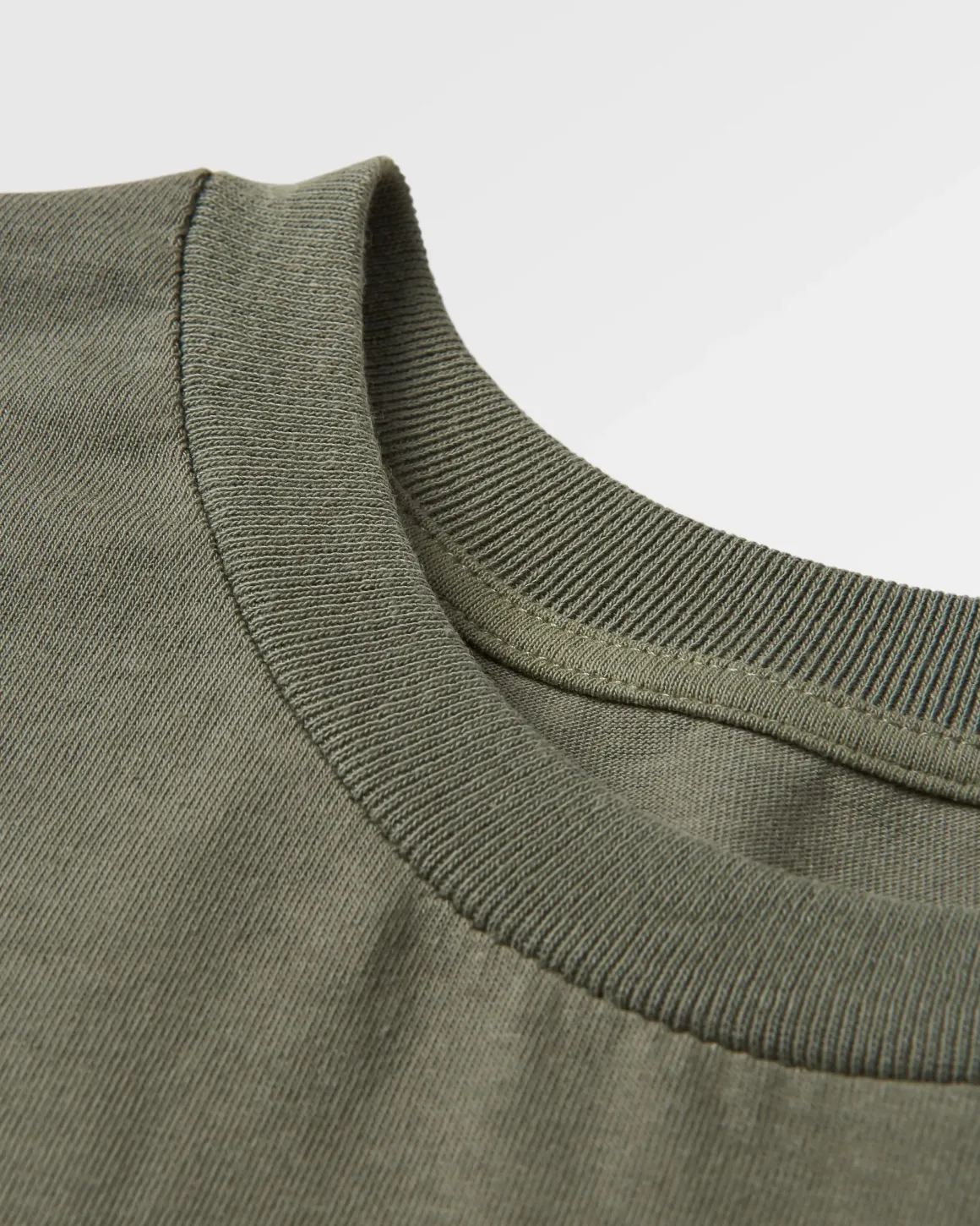 T-shirt manches longues recyclé Escapism - Olive poussiéreux