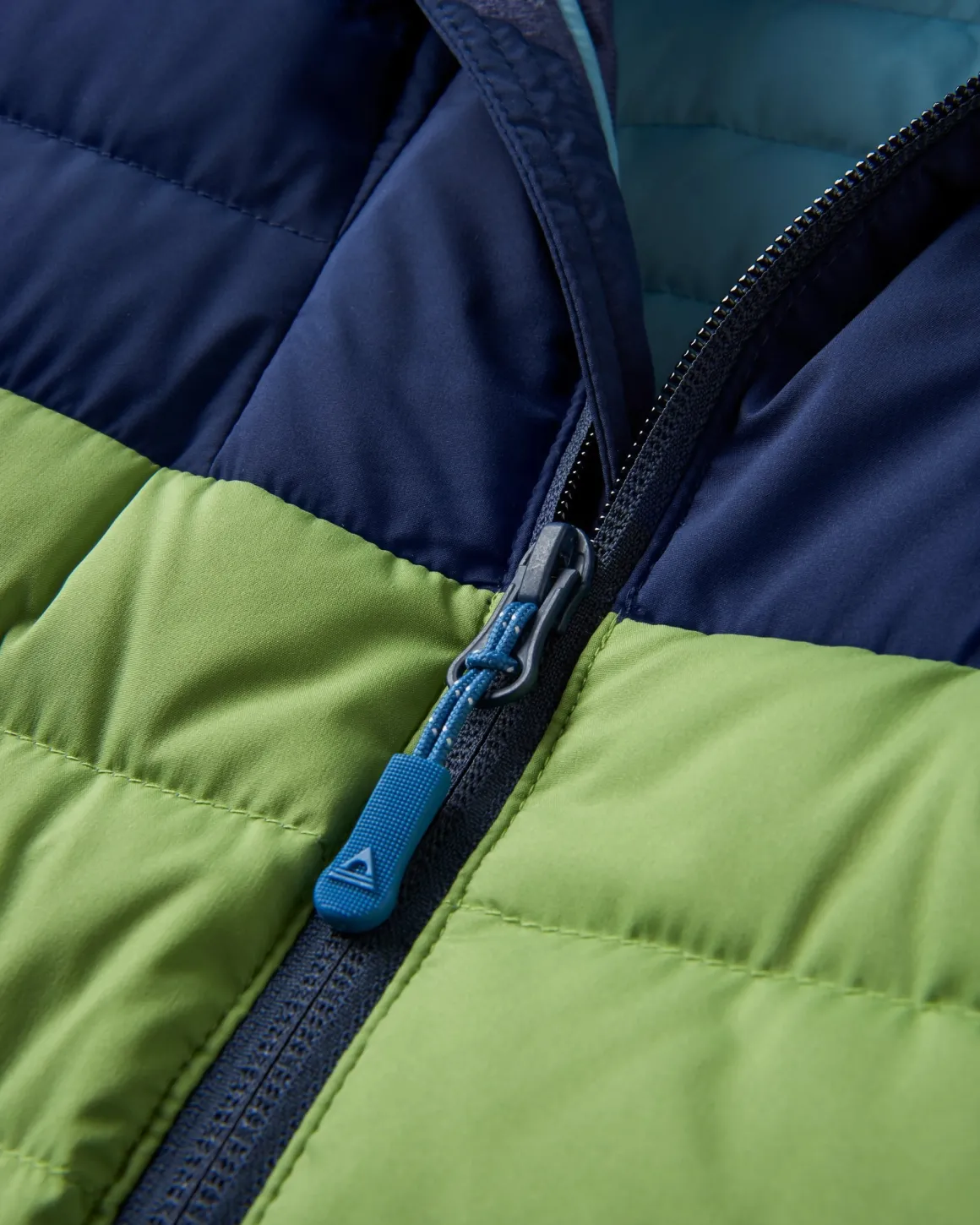 Veste en duvet recyclé Ashland - Rich Navy/Pear Green